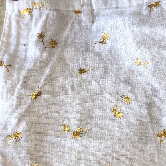 Old Navy gold palm tree shorts - Picture 4 of 5